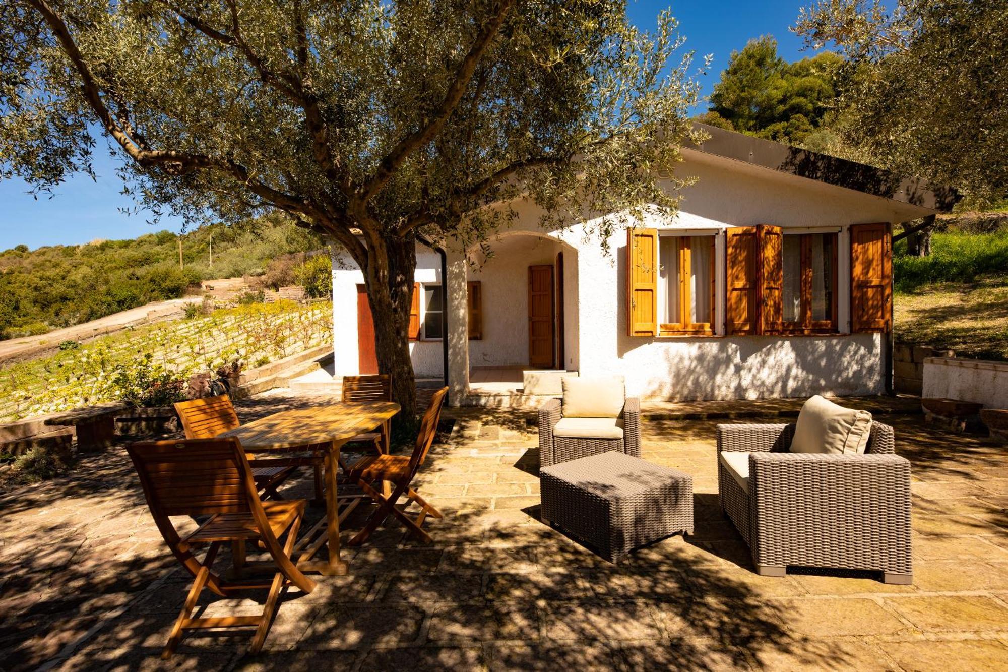 Welcomely - Badde Nuraghe Dimora Vista Mare Con Parcheggio Privato Magomadas Екстериор снимка
